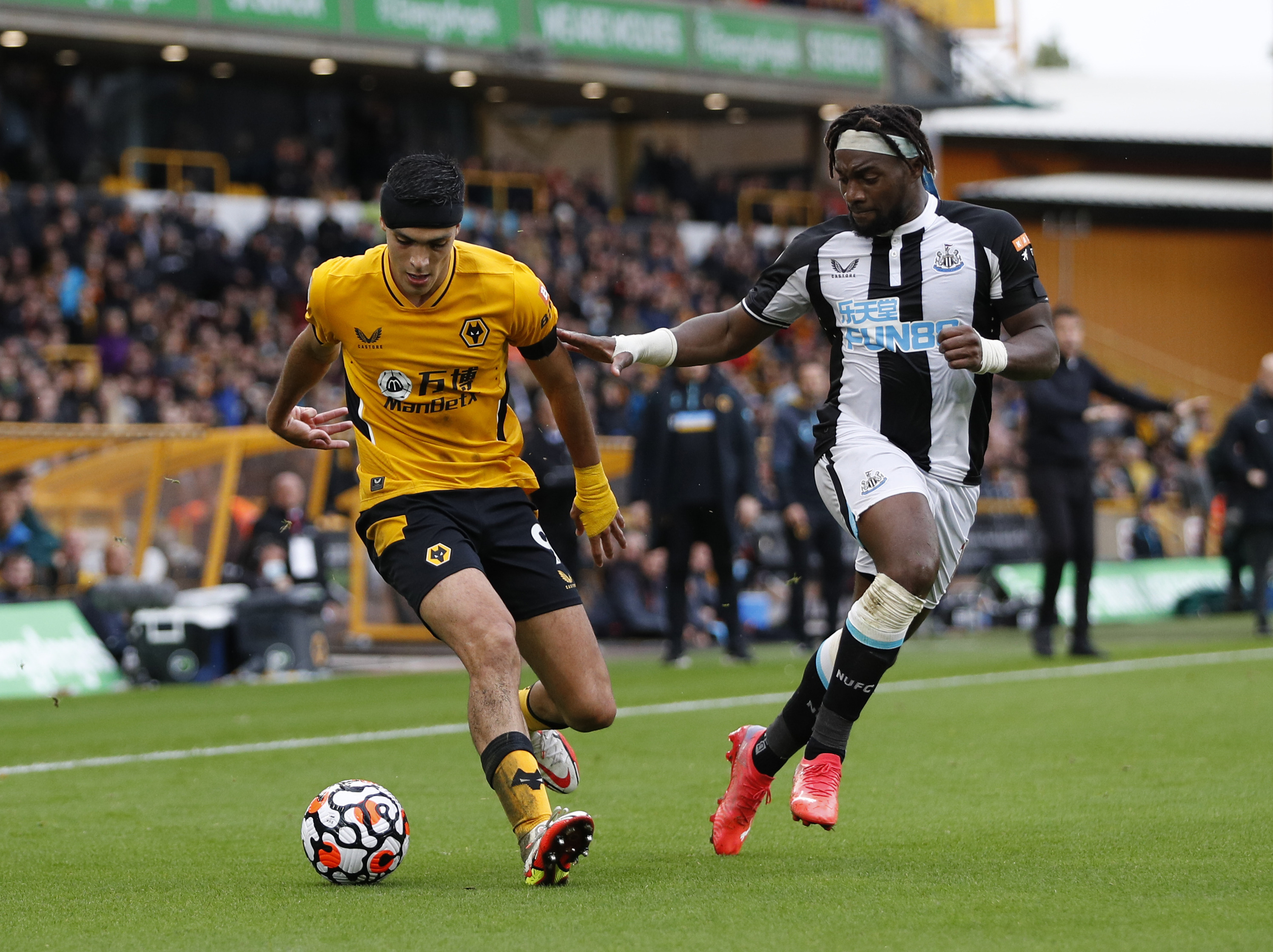 被认为同时 被认为同时